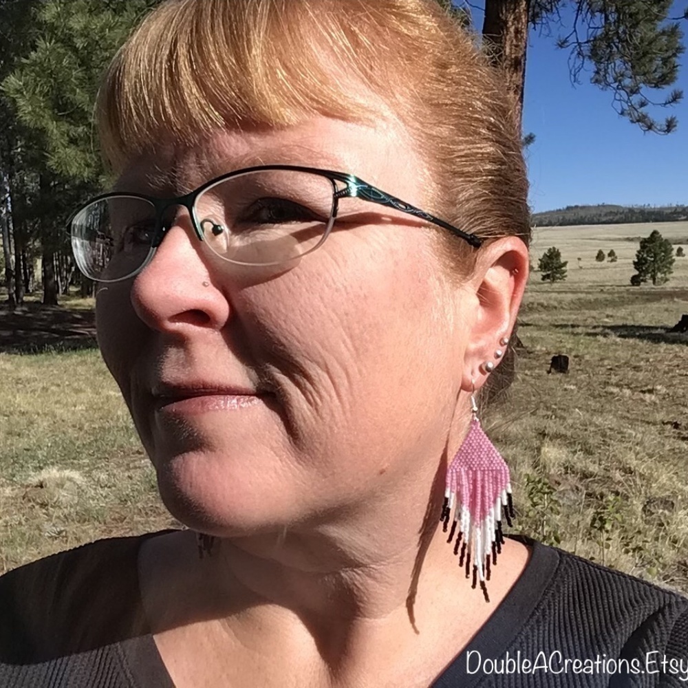 𝅺Pink and Black Beaded Earrings with Fringe, New, Handmade By Me - Picture 8 of 8